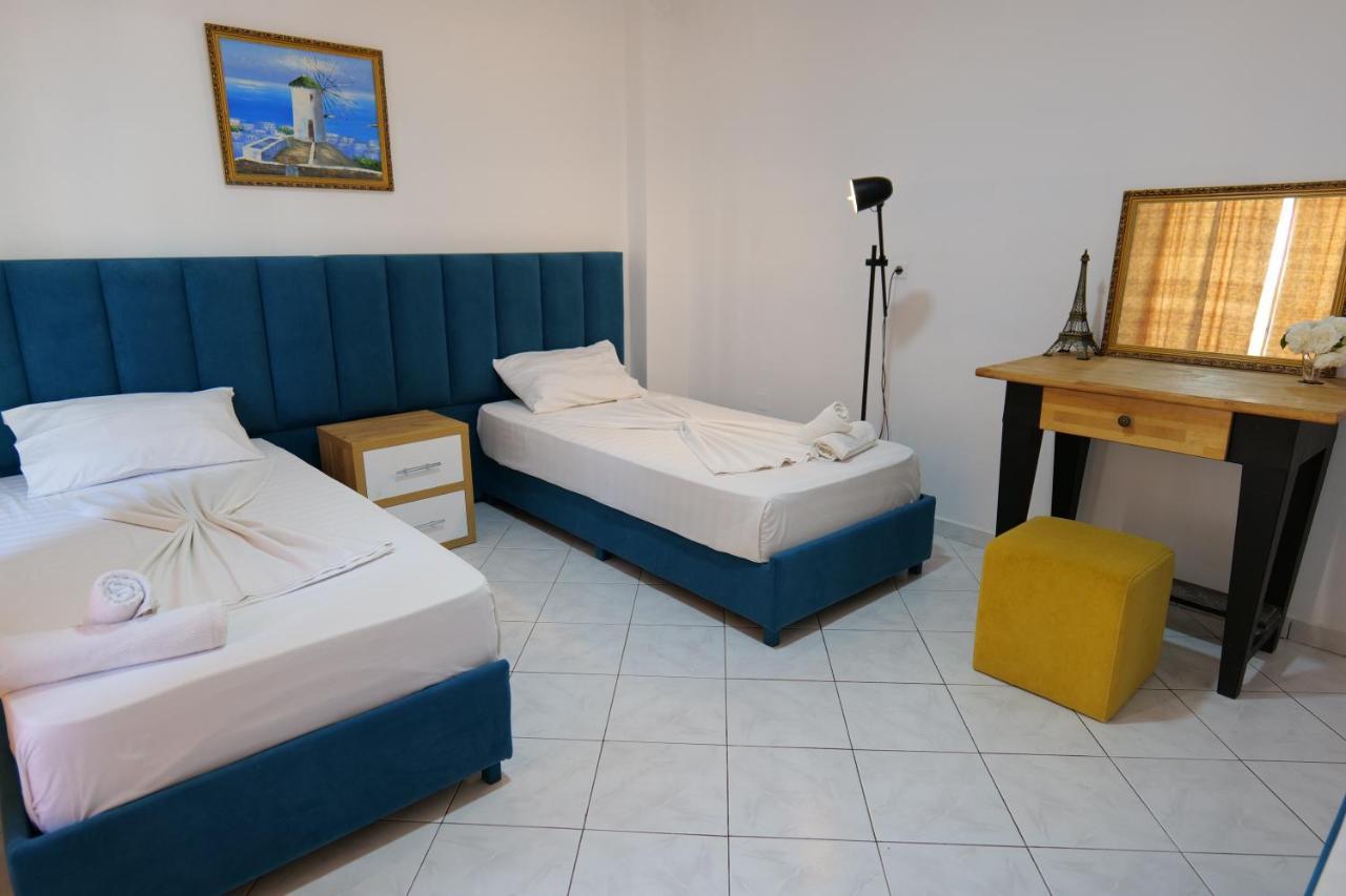 Eden Hotel Sarandë Buitenkant foto