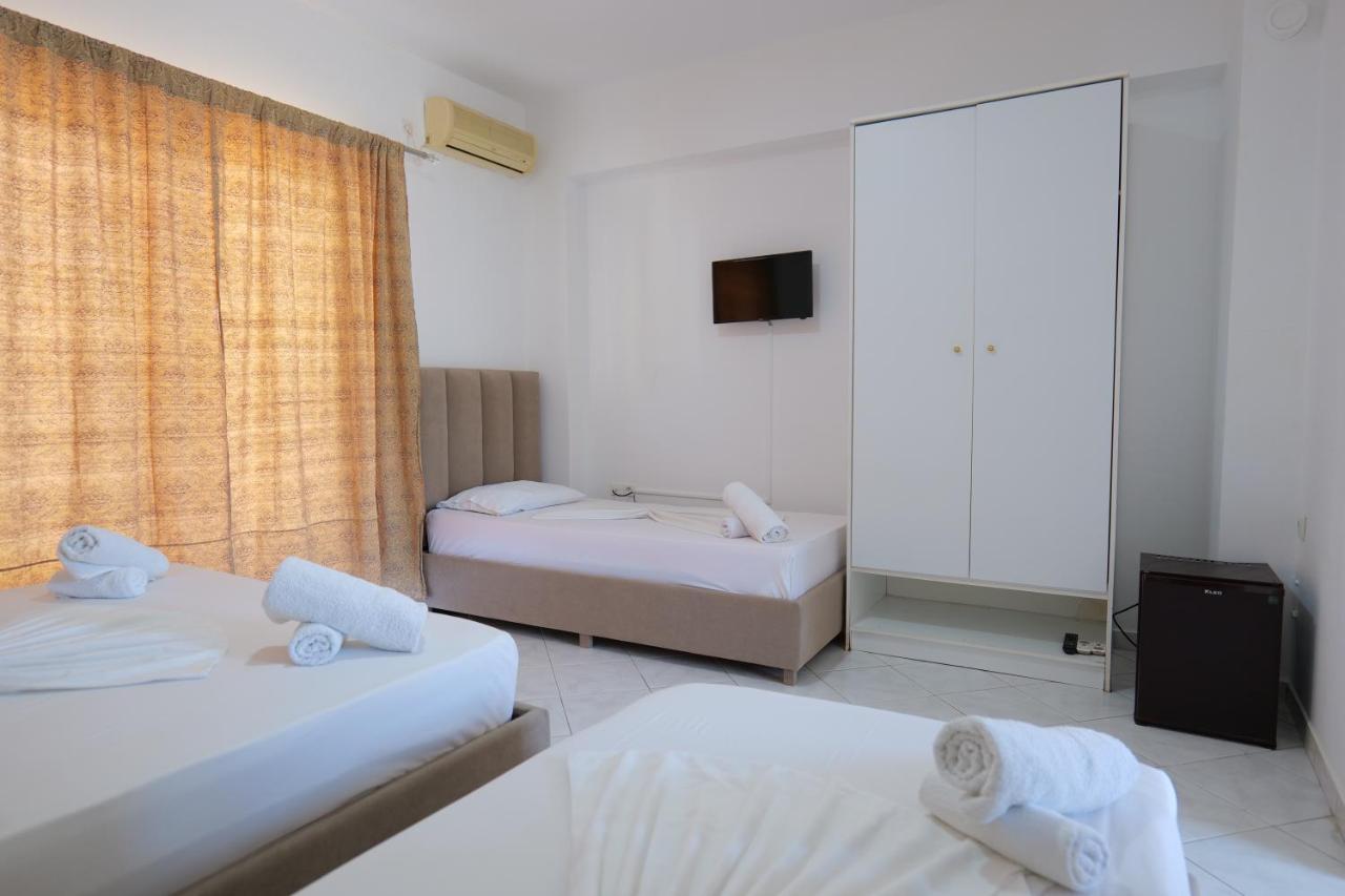 Eden Hotel Sarandë Buitenkant foto