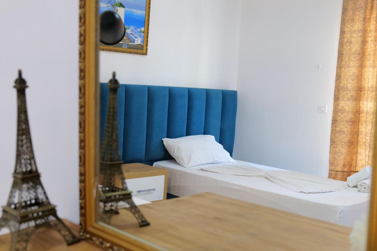 Eden Hotel Sarandë Buitenkant foto