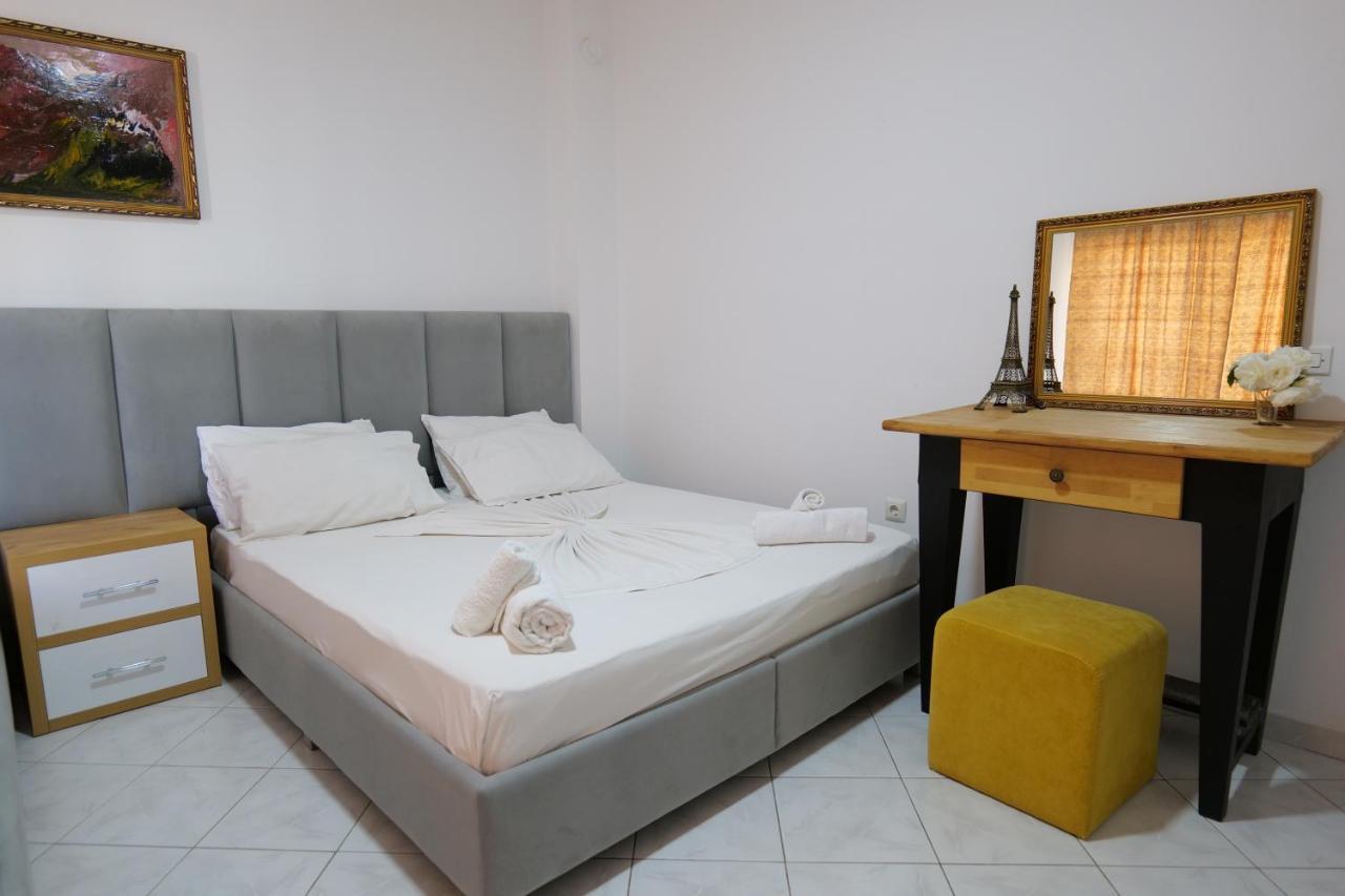 Eden Hotel Sarandë Buitenkant foto