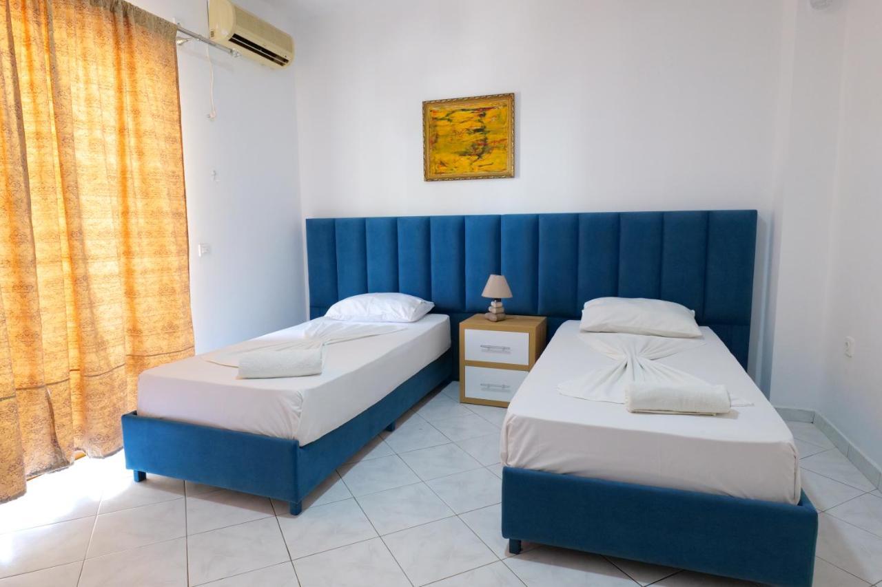 Eden Hotel Sarandë Buitenkant foto